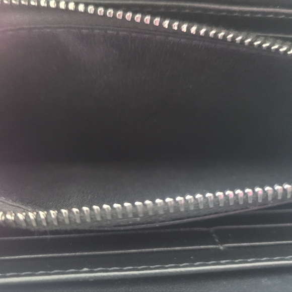 Dior Zip Wallet - Picture 6 of 6